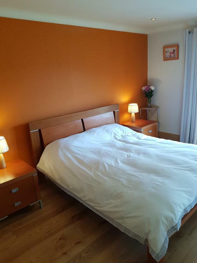 The Courtyard Apartments !!!! Килларни Экстерьер фото
